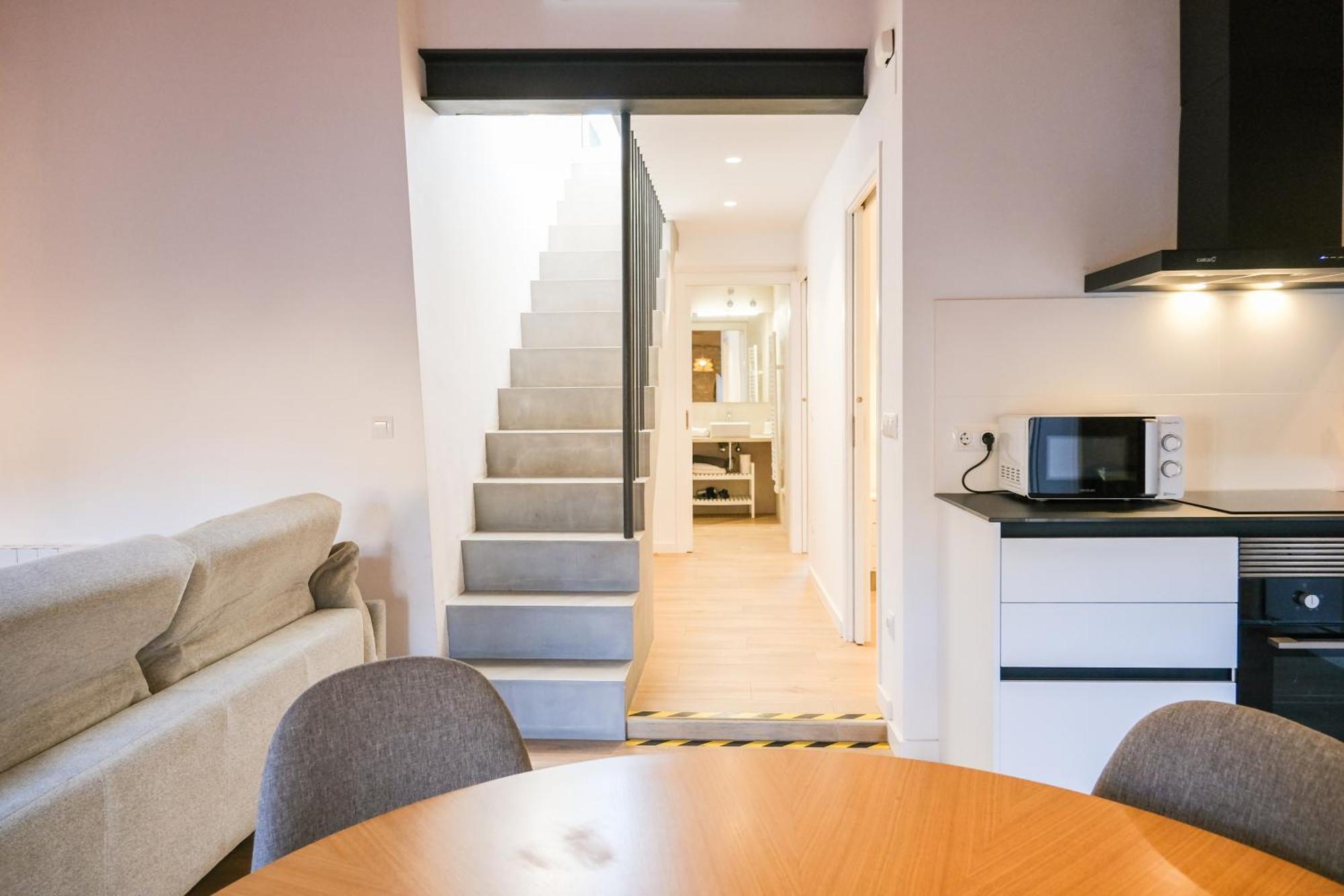 Ganganell Atic Apartamento Con Terraza En Besalu Exterior photo