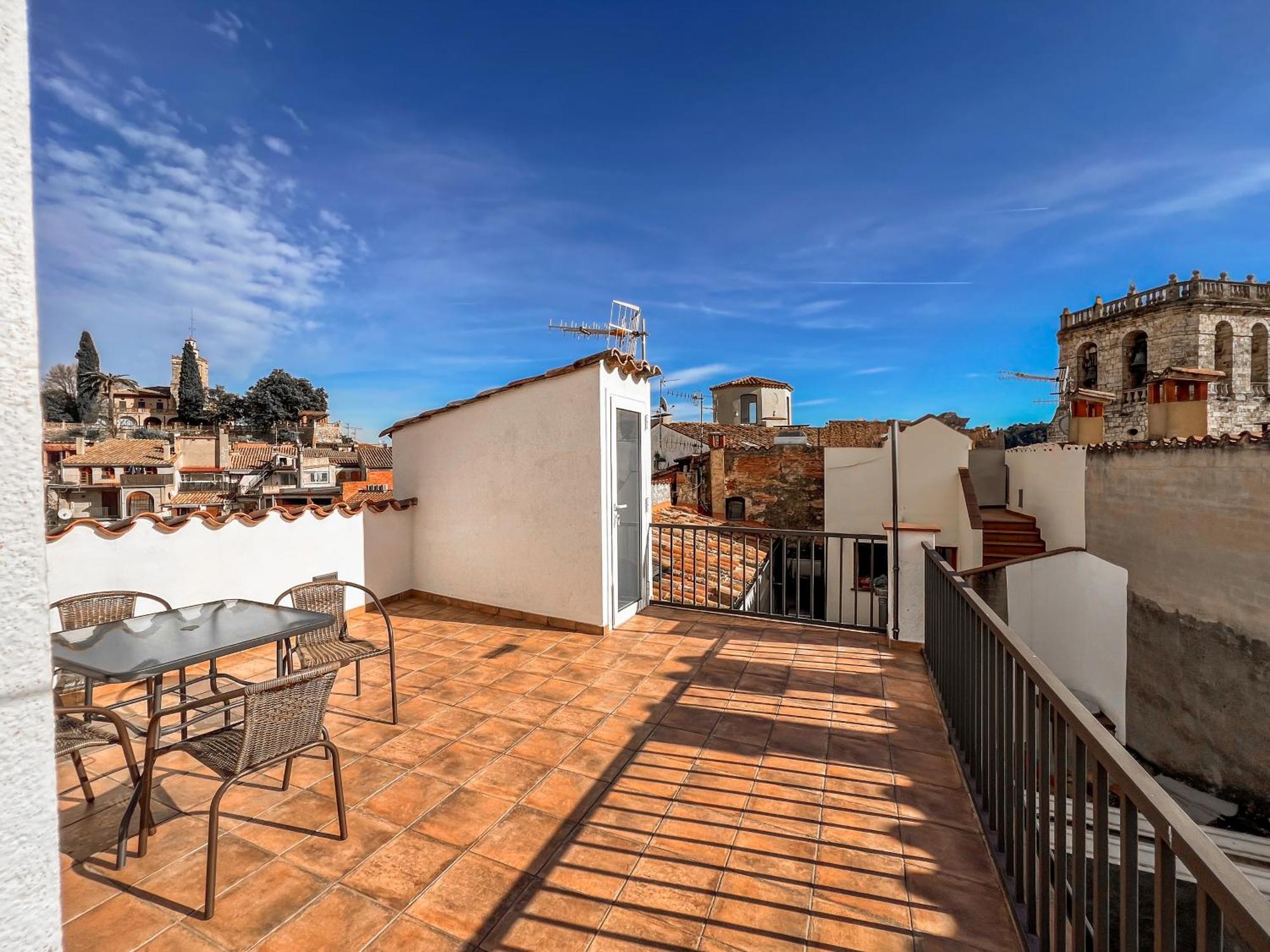Ganganell Atic Apartamento Con Terraza En Besalu Exterior photo